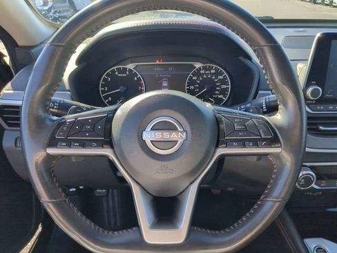 Used 2024 Nissan Altima 2.5 SR FWD image 30