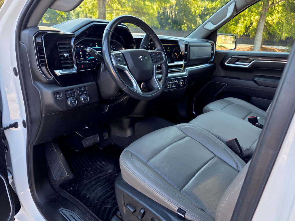 Certified 2023 Chevrolet Silverado 1500 RST AWD/4WD image 11