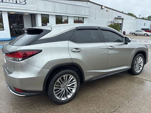 Used 2021 Lexus RX 450h AWD w/ Luxury Package image 9