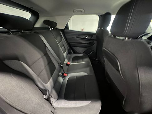 Used 2024 Chevrolet TrailBlazer LT FWD image 24