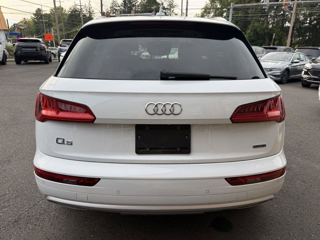 Used 2019 Audi Q5 2.0T Premium Plus w/ Premium Plus Package AWD/4WD image 4