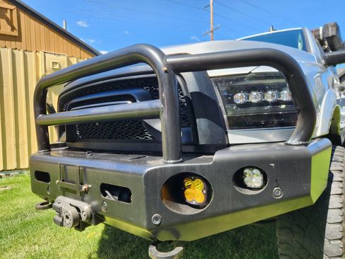 Used 2017 RAM 2500 Laramie AWD/4WD image 4