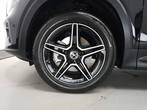 Certified 2026 Mercedes-Benz GLB 250 4MATIC image 33