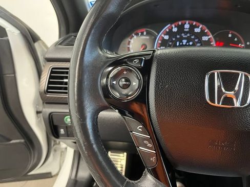 Used 2017 Honda Accord Sport image 25