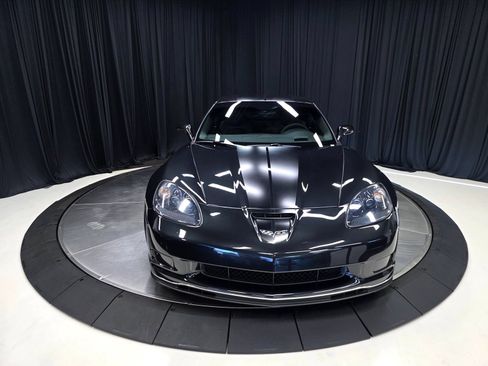 Used 2012 Chevrolet Corvette Grand Sport w/ 3LT Preferred Equipment Group RWD image 9