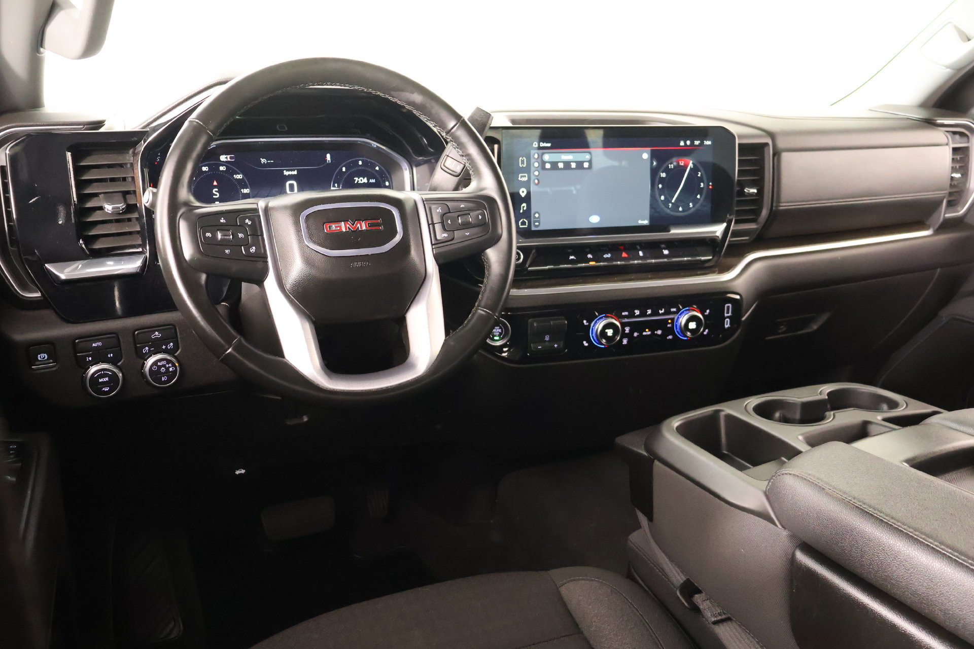 Used 2025 GMC Sierra 1500 Elevation AWD/4WD image 2