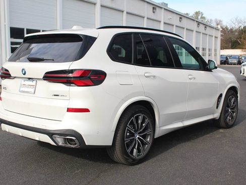 New 2026 BMW X5 xDrive50e w/ M Sport Package AWD/4WD image 9