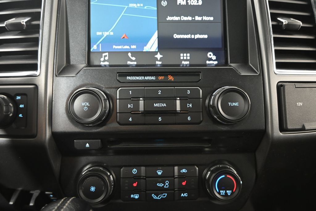 Used 2017 Ford F150 XLT w/ Equipment Group 302A Luxury AWD/4WD image 29