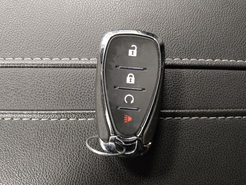 Used 2024 Chevrolet Blazer LT FWD image 32