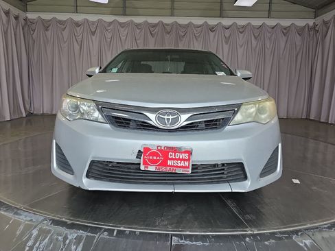 Used 2014 Toyota Camry LE FWD image 11
