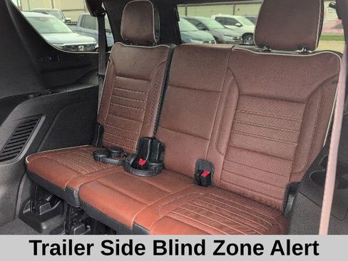 Used 2024 GMC Yukon Denali Ultimate AWD/4WD image 13