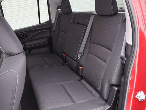 Used 2025 Honda Ridgeline Sport image 13