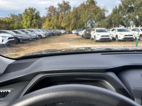 Used 2025 Toyota Grand Highlander XLE image 36