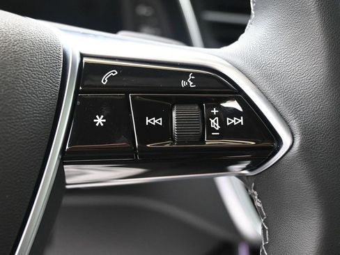 Certified 2025 Audi A6 2.0T Premium w/ Convenience Plus Package image 25