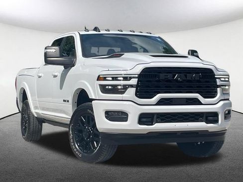 Used 2025 RAM 3500 Limited AWD/4WD image 2