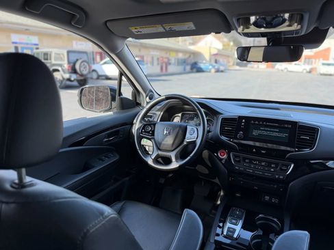 Used 2020 Honda Pilot Touring image 55