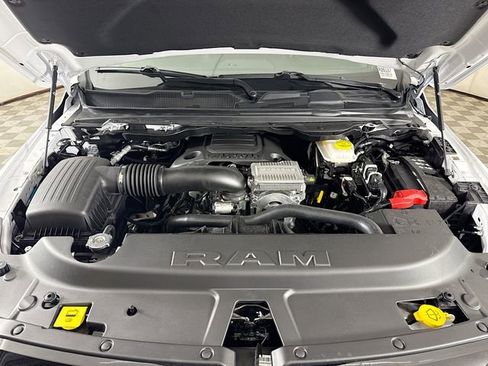New 2026 RAM 1500 Express AWD/4WD image 27