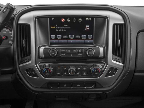 Used 2018 GMC Sierra 1500 SLE w/ SLE Value Package AWD/4WD image 7