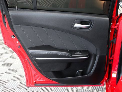Used 2022 Dodge Charger SXT image 32