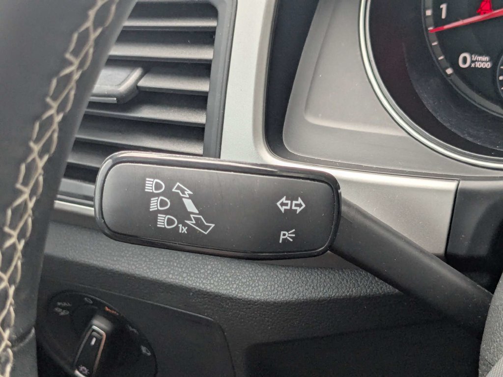 Used 2021 Volkswagen Atlas SE FWD image 34