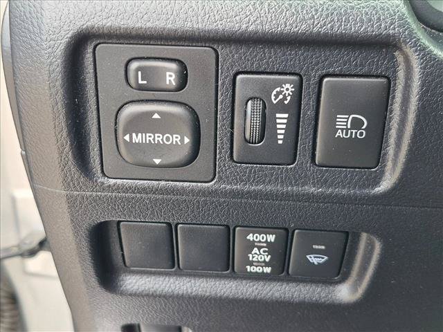 Used 2023 Toyota 4Runner SR5 AWD/4WD image 11