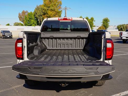 New 2026 GMC Canyon Elevation w/ Convenience Package RWD image 9