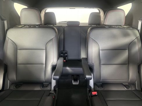 New 2026 Chevrolet Traverse Z71 w/ Enhanced Driving Package AWD/4WD image 22