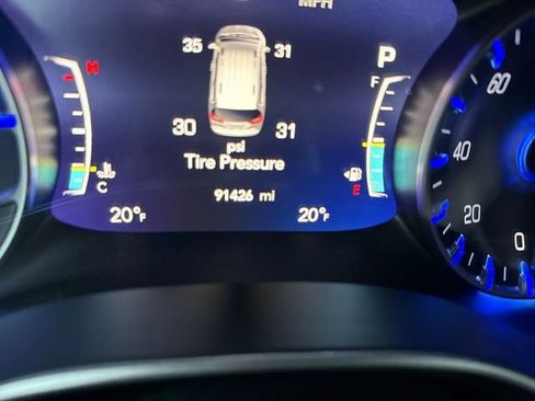 Used 2020 Chrysler Pacifica Touring-L Plus w/ Advanced Safetytec Group image 18