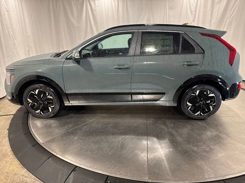 New 2026 Kia Niro Wind FWD image 6