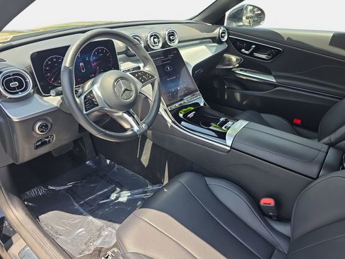 Used 2025 Mercedes-Benz CLE 300 4MATIC Cabriolet image 16