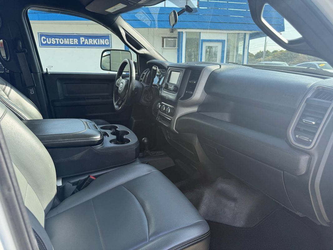 Used 2022 RAM 3500 Tradesman AWD/4WD image 11