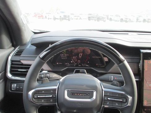 New 2026 GMC Acadia Denali Ultimate AWD/4WD image 24