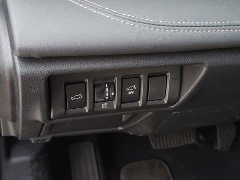 Certified 2025 Subaru Outback Limited XT image 23