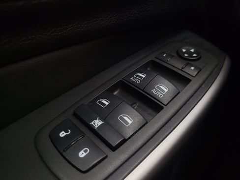 Used 2022 Jeep Cherokee Latitude Lux AWD/4WD image 27