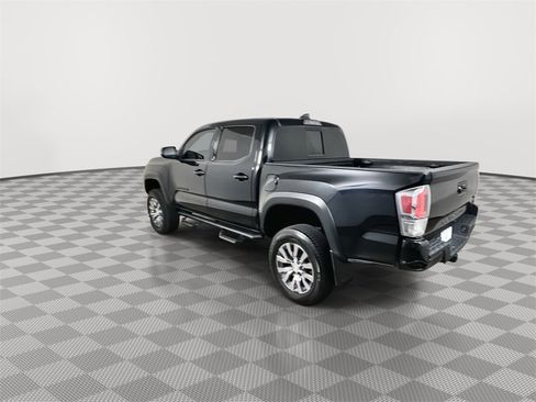 Used 2021 Toyota Tacoma TRD Off-Road image 6