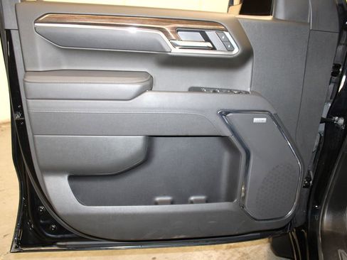 Used 2025 Chevrolet Silverado 1500 LT Trail Boss w/ Convenience Package II image 26