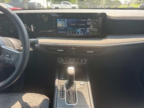 Used 2025 Nissan Kicks SV FWD image 19