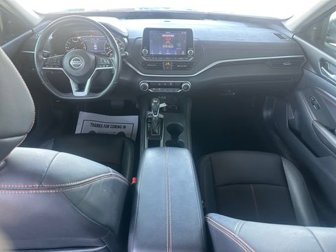 Used 2021 Nissan Altima 2.5 SR FWD image 11