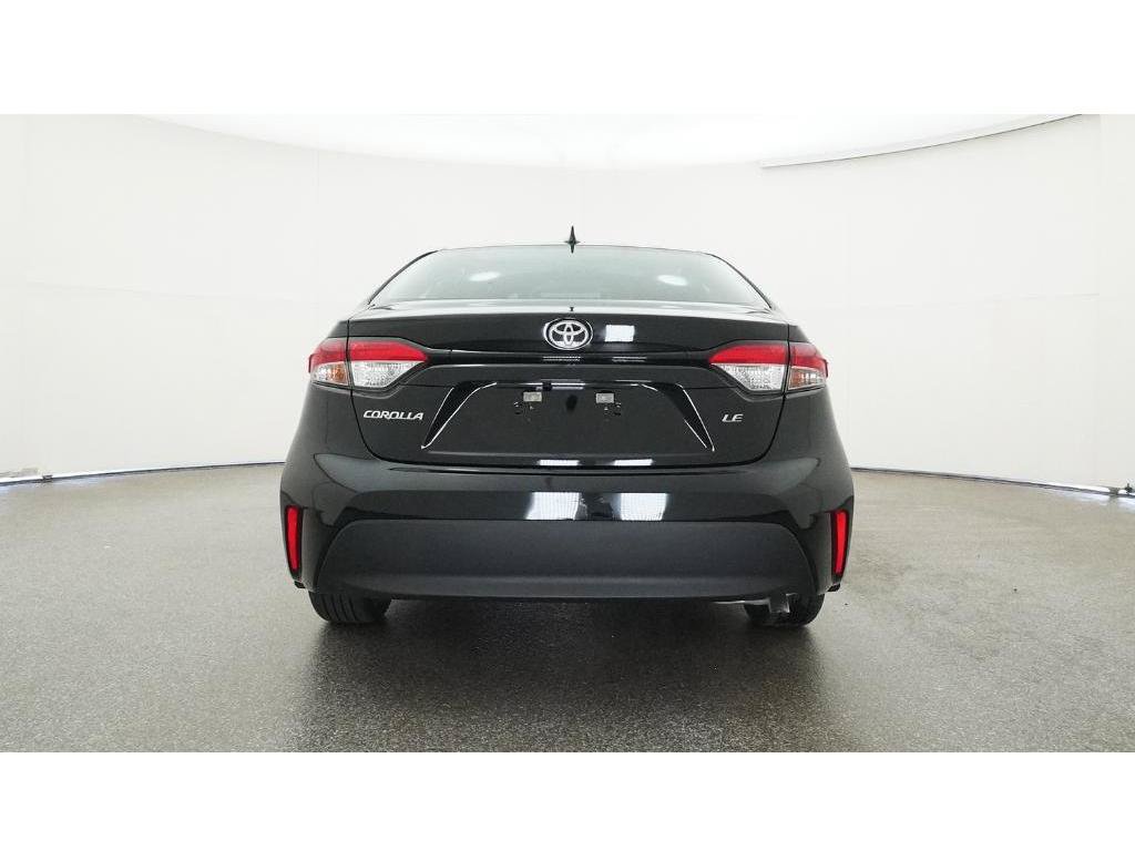 Used 2025 Toyota Corolla LE FWD image 29