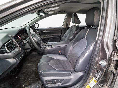 Used 2024 Toyota Camry XSE image 15