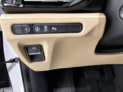Certified 2024 Acura MDX SH-AWD w/ Technology Package image 12