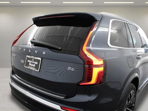 New 2026 Volvo XC90 B6 Plus w/ Protection Package Premier image 36