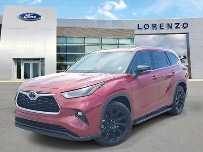 Used 2022 Toyota Highlander XLE