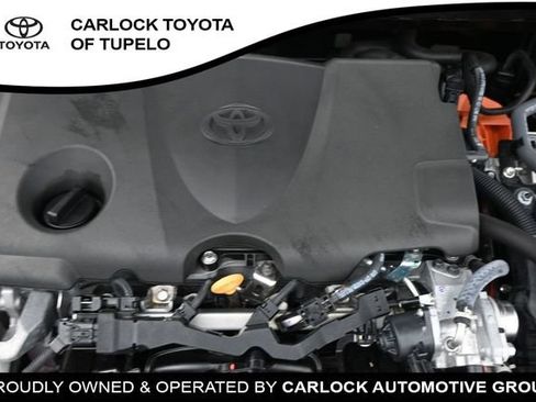 Used 2025 Toyota Camry SE w/ Convenience Package FWD image 37