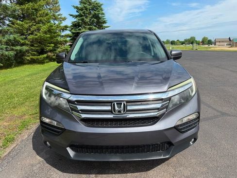 Used 2017 Honda Pilot EX image 5