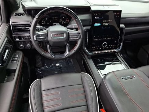 Used 2025 GMC Yukon XL AT4 Ultimate AWD/4WD image 12