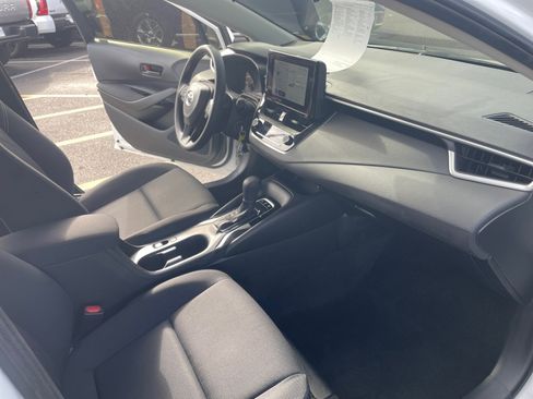 Certified 2024 Toyota Corolla LE image 31