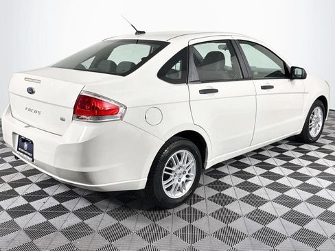 Used 2010 Ford Focus SE FWD image 24