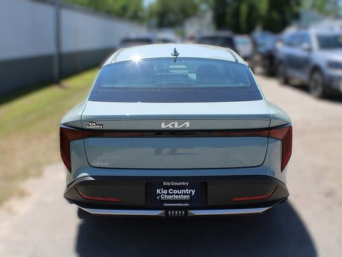 New 2025 Kia K4 LXS image 8