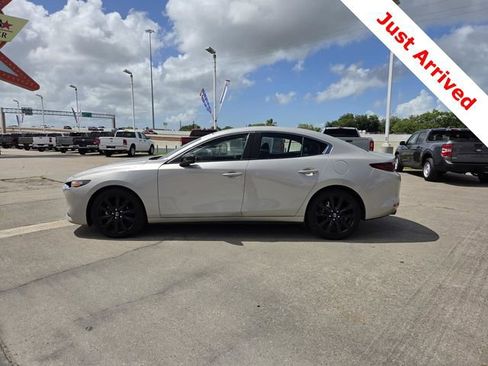 Used 2024 MAZDA MAZDA3 s FWD image 2